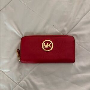 Michael Kors Jet Set Travel leather zip-around continental wallet